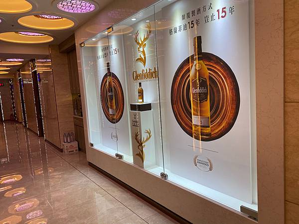 總裁行館名商酒店大廳環境